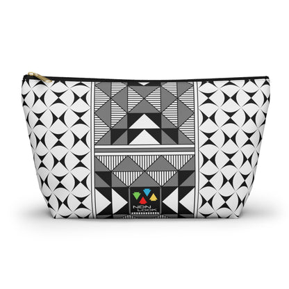 Sacred Mountains in Gray Pouch w T-bottom